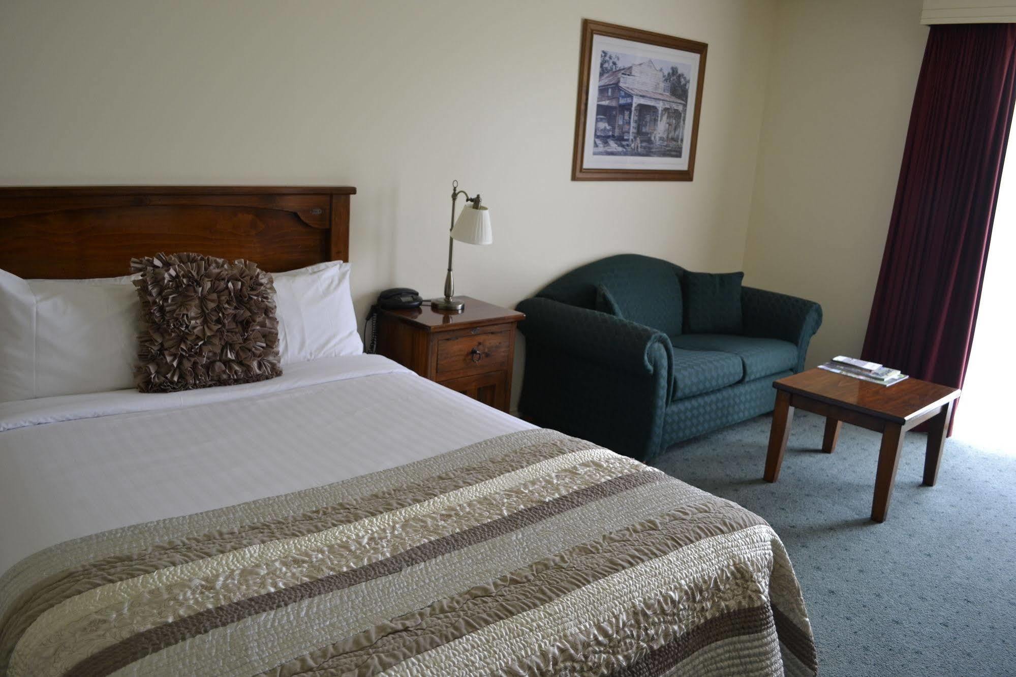 Best Western Crystal Inn Μπέντιγκο Εξωτερικό φωτογραφία